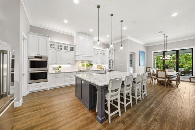 3886 Golden Trail, College Station, TX 77845