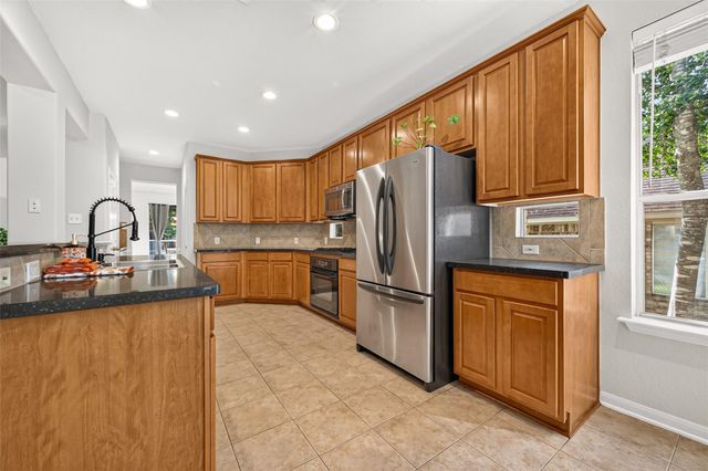 31 W Prairie Dawn Circle, Conroe, TX 77385