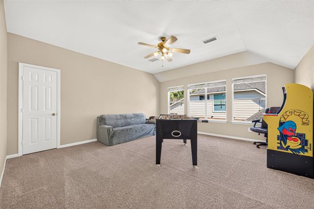 31 W Prairie Dawn Circle, Conroe, TX 77385