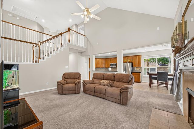 31 W Prairie Dawn Circle, Conroe, TX 77385