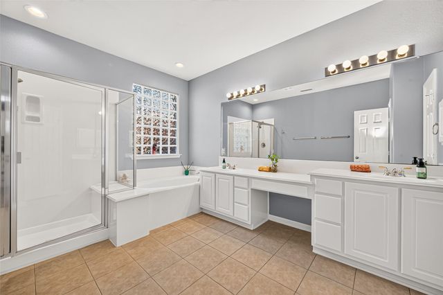 31 W Prairie Dawn Circle, Conroe, TX 77385