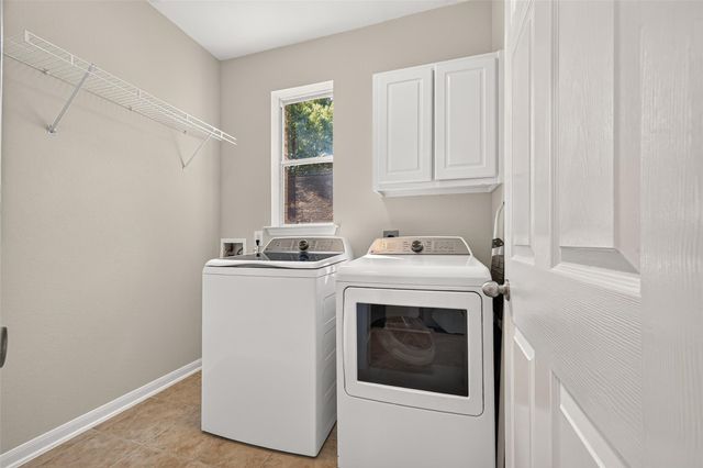 31 W Prairie Dawn Circle, Conroe, TX 77385