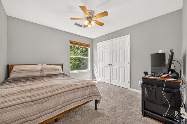 31 W Prairie Dawn Circle, Conroe, TX 77385