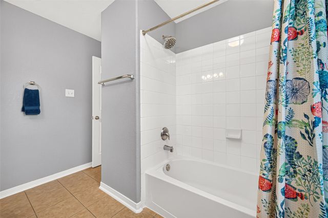 31 W Prairie Dawn Circle, Conroe, TX 77385