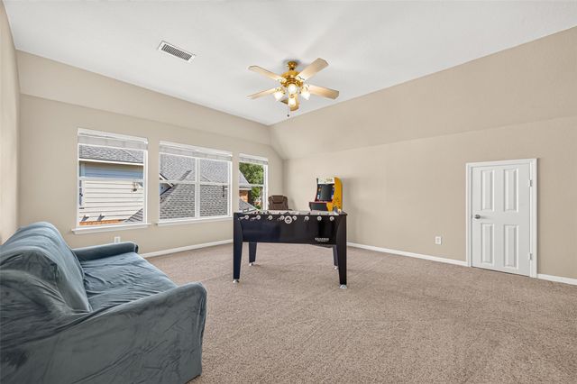 31 W Prairie Dawn Circle, Conroe, TX 77385