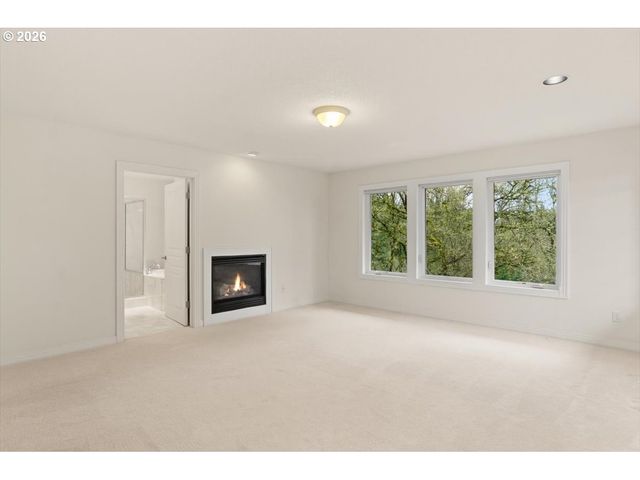 9820 Nw SKYVIEW Dr, Portland, OR 97231