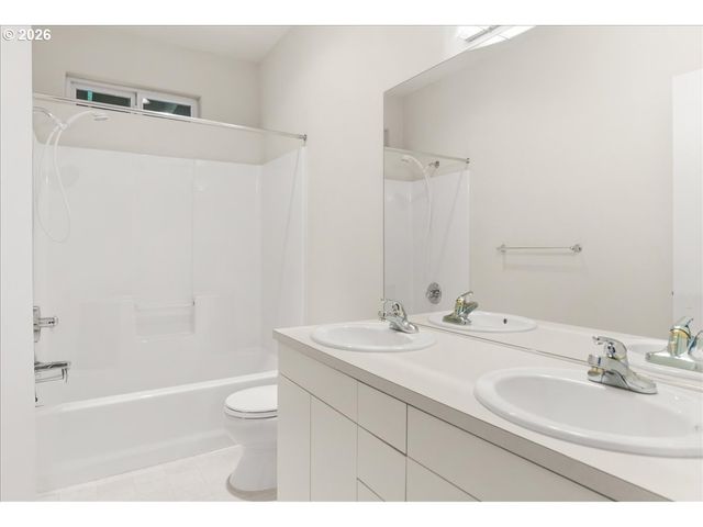 9820 Nw SKYVIEW Dr, Portland, OR 97231