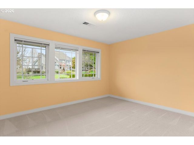 9820 Nw SKYVIEW Dr, Portland, OR 97231