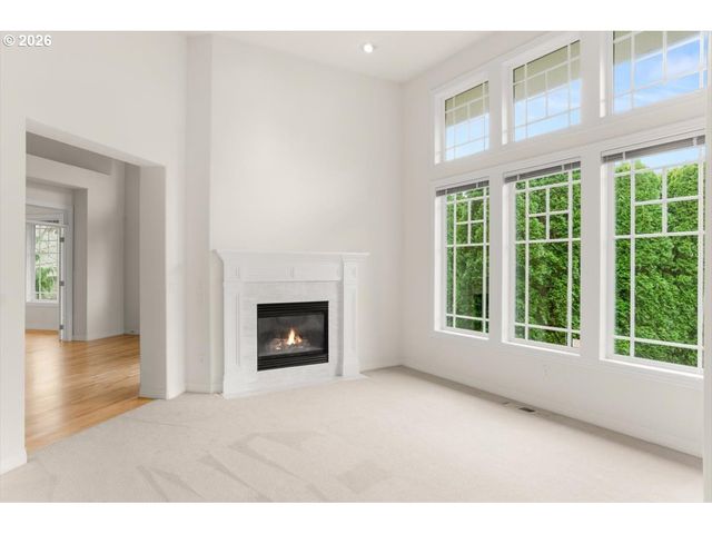 9820 Nw SKYVIEW Dr, Portland, OR 97231