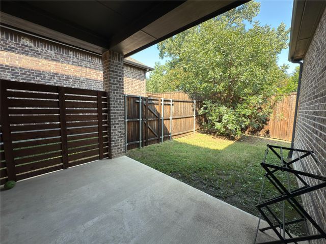 2839 Highpoint Court, Lewisville, TX 75067