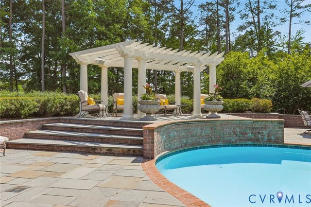 2725 Stonegate Ct, Midlothian, VA 23113