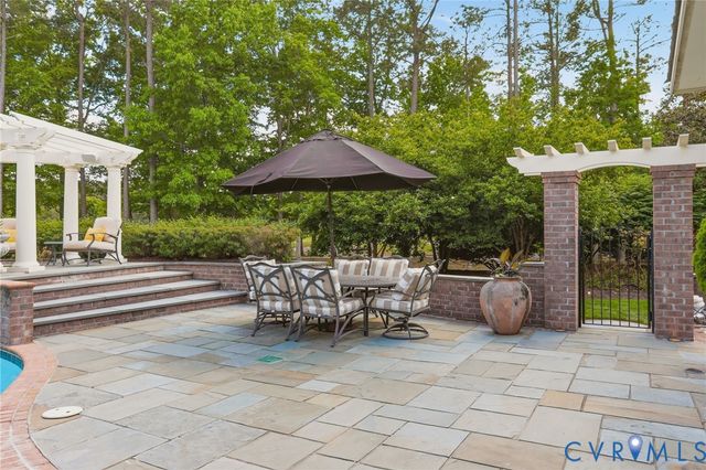 2725 Stonegate Ct, Midlothian, VA 23113