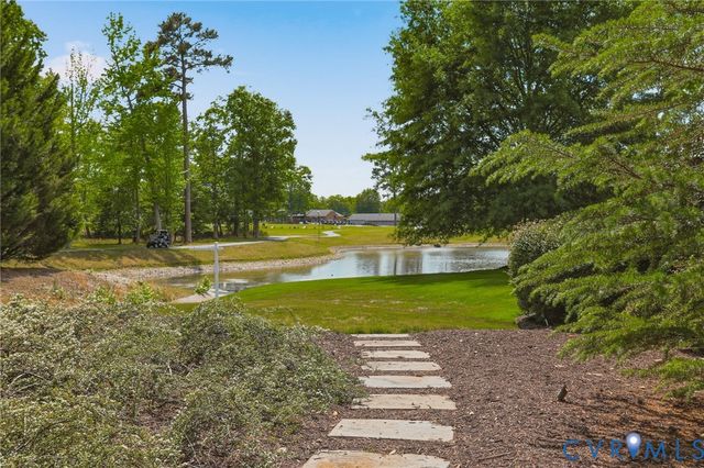 2725 Stonegate Ct, Midlothian, VA 23113