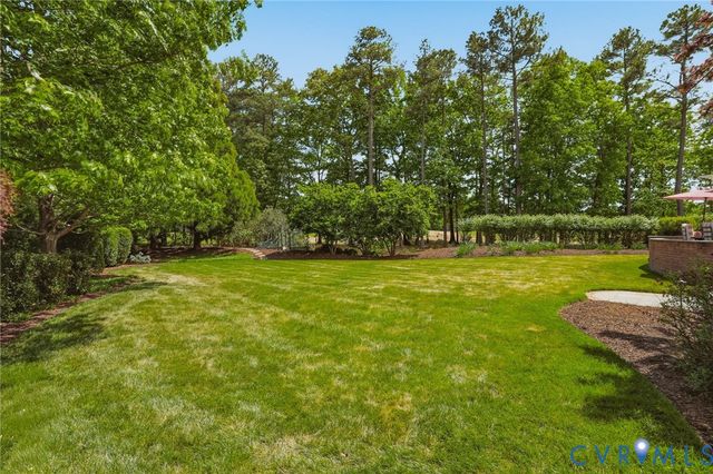 2725 Stonegate Ct, Midlothian, VA 23113