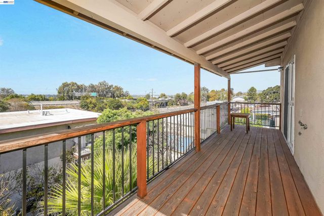 16871 Ehle St, Castro Valley, CA 94578