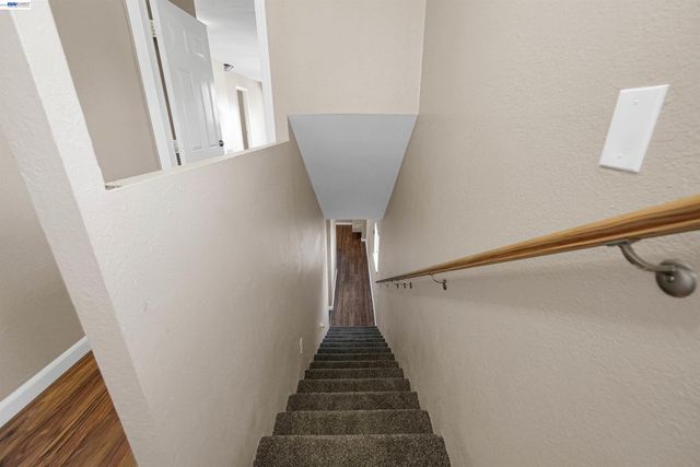 16871 Ehle St, Castro Valley, CA 94578