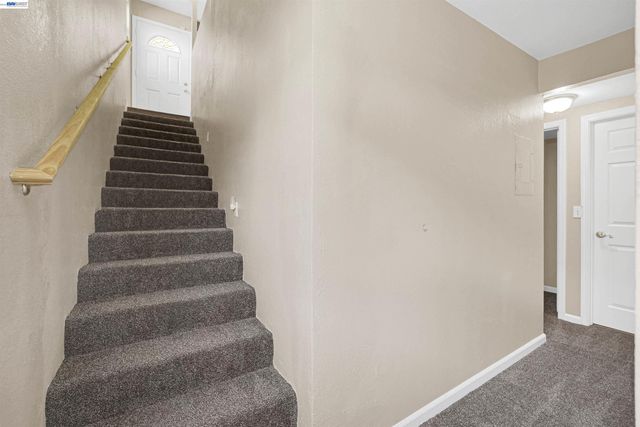 16871 Ehle St, Castro Valley, CA 94578