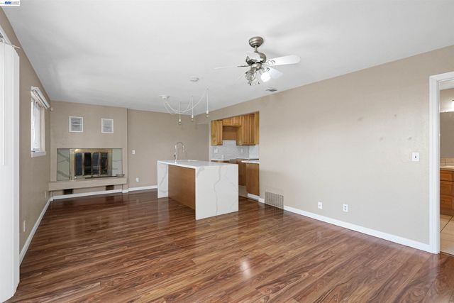 16871 Ehle St, Castro Valley, CA 94578