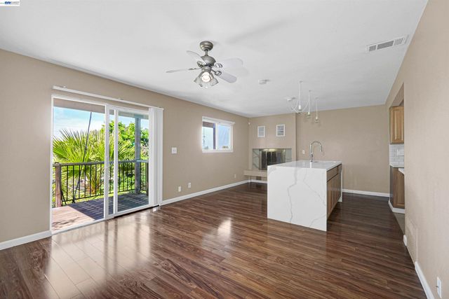 16871 Ehle St, Castro Valley, CA 94578