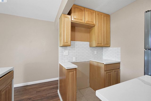 16871 Ehle St, Castro Valley, CA 94578