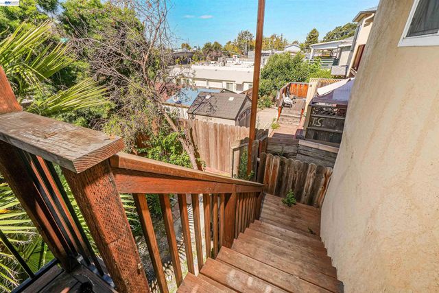 16871 Ehle St, Castro Valley, CA 94578