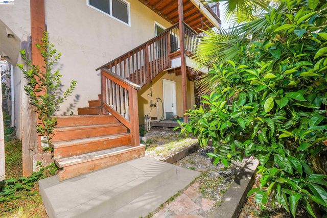 16871 Ehle St, Castro Valley, CA 94578