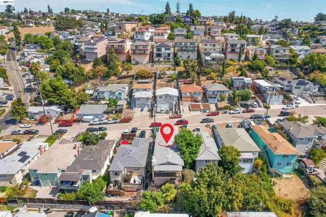 16871 Ehle St, Castro Valley, CA 94578