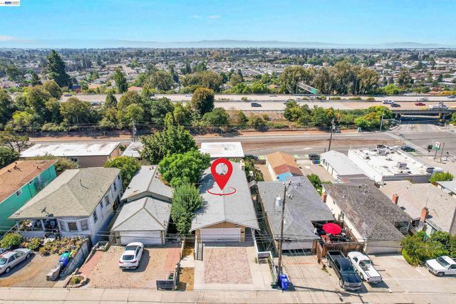 16871 Ehle St, Castro Valley, CA 94578