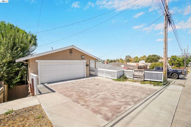 16871 Ehle St, Castro Valley, CA 94578