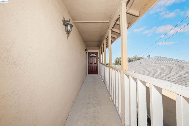 16871 Ehle St, Castro Valley, CA 94578