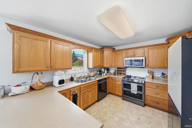 2626 Sumac Court, Fort Wayne, IN 46818