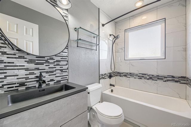 5854 S Quail Street, Littleton, CO 80127