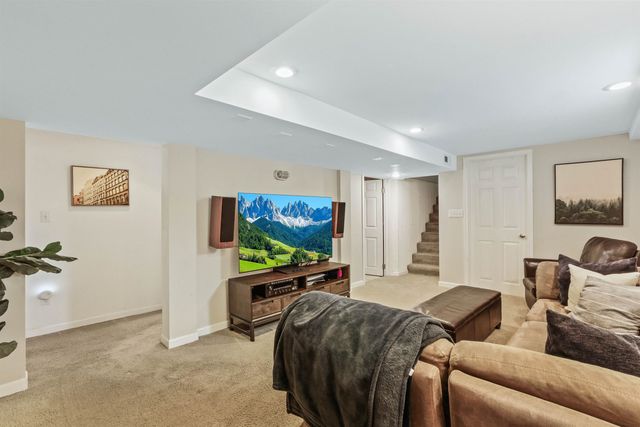 944 E 41st Ave, Spokane, WA 99202