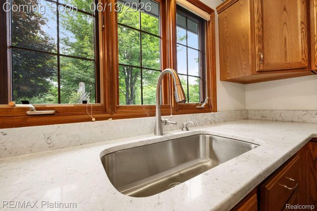 12902 Autumn Ridge Court, Brighton Township, MI 48380