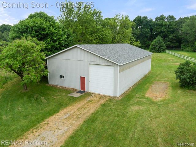 12902 Autumn Ridge Court, Brighton Township, MI 48380