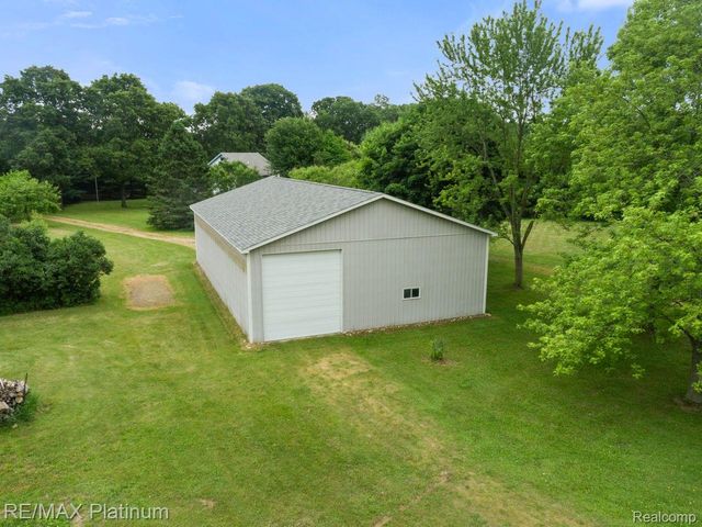 12902 Autumn Ridge Court, Brighton Township, MI 48380