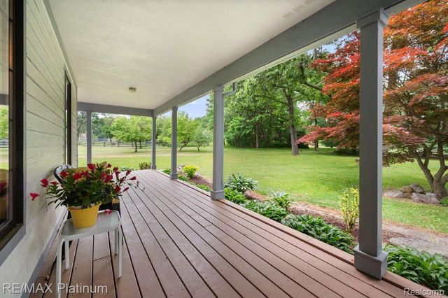 12902 Autumn Ridge Court, Brighton Township, MI 48380