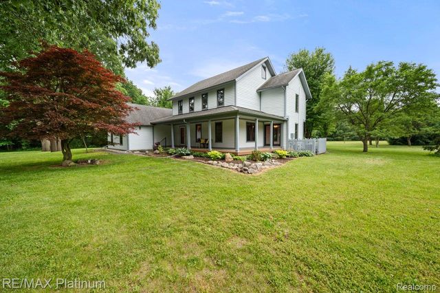 12902 Autumn Ridge Court, Brighton Township, MI 48380