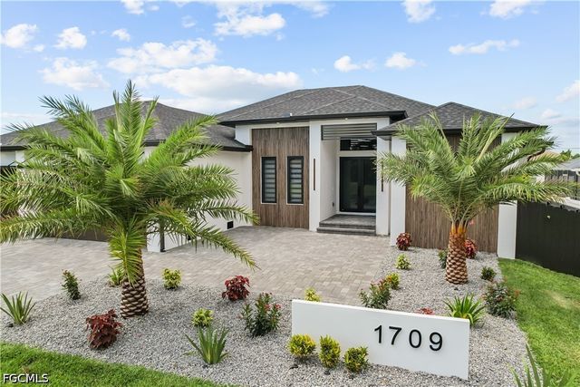1709 SW 43rd LN, Cape Coral, FL 33914