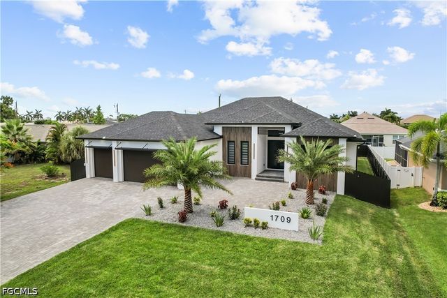 1709 SW 43rd LN, Cape Coral, FL 33914