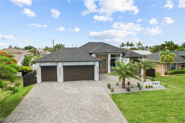 1709 SW 43rd LN, Cape Coral, FL 33914