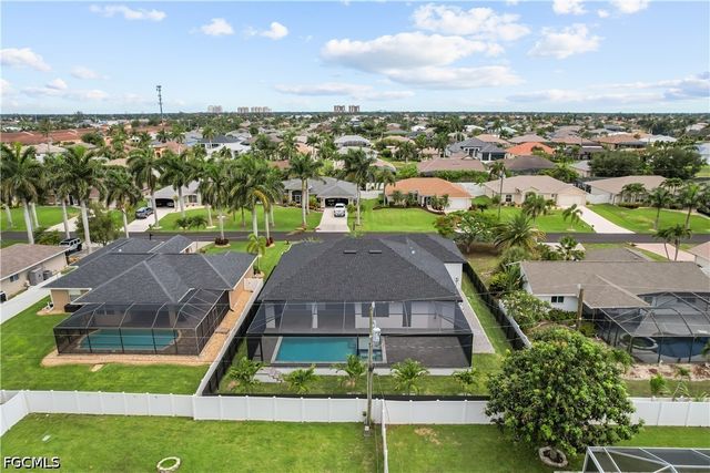 1709 SW 43rd LN, Cape Coral, FL 33914