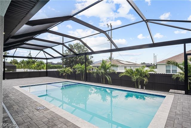 1709 SW 43rd LN, Cape Coral, FL 33914