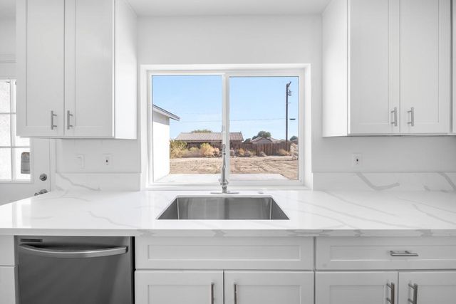 2864 Vista Avenue, Thermal, CA 92274