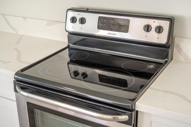 2864 Vista Avenue, Thermal, CA 92274