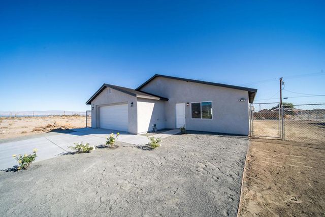 2864 Vista Avenue, Thermal, CA 92274