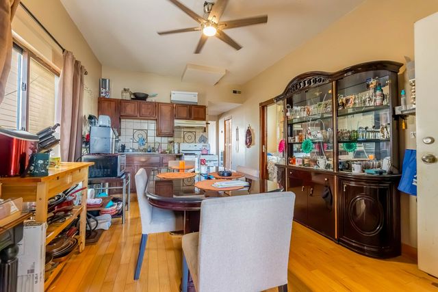 4943 S Hoyne Avenue, Chicago, IL 60609