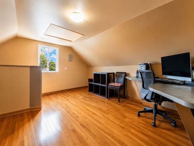 4943 S Hoyne Avenue, Chicago, IL 60609
