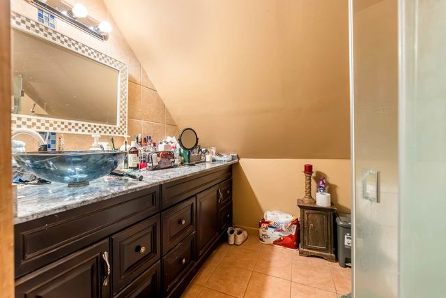 4943 S Hoyne Avenue, Chicago, IL 60609