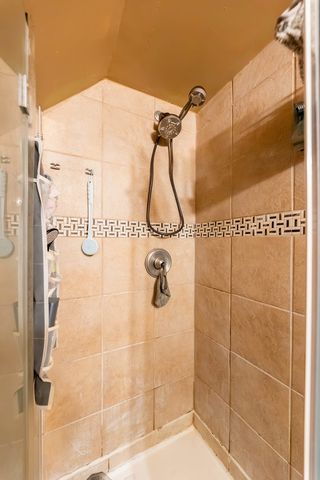 4943 S Hoyne Avenue, Chicago, IL 60609